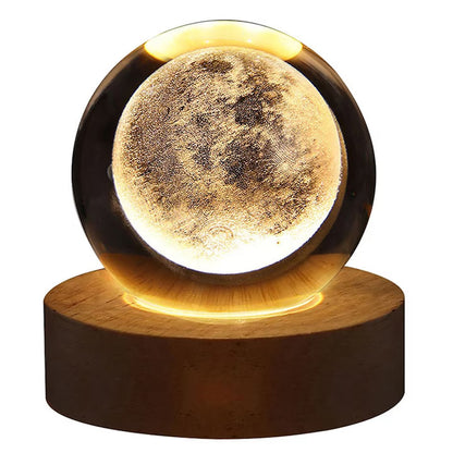 Lampa de Veghe Premium , Glob de Cristal, 3D, Baza din Lemn, Cablu de Incarcare USB, Luna