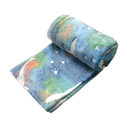 Patura cu dinozauri fosforescenti pentru copii, 120 x 150 cm, Material Fleece moale, Multicolor